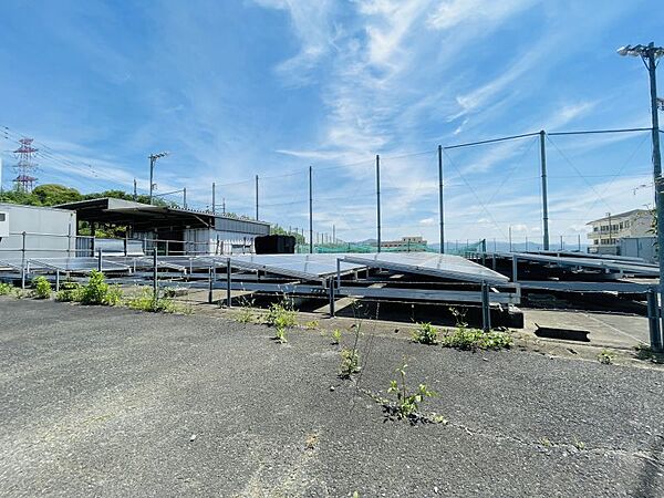 閑静な住宅街のため子育てにも最適な住環境です♪