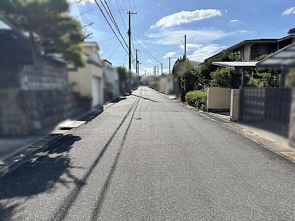 前面道路幅員5.7m