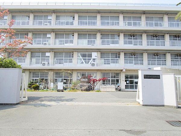 【中学校】富士市立田子浦中学校まで約1400ｍ（徒歩約18分）