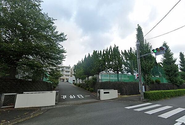 【中学校】富士市立岳陽中学校まで徒歩27分 2000m