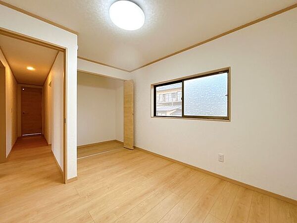 洋室を拡大表示