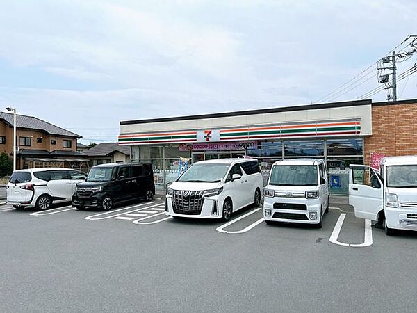 富士市吉原第二 【コンビニ】セブンイレブン富士市今泉西店まで約700ｍ（徒歩約9分、車約2分） 2600m