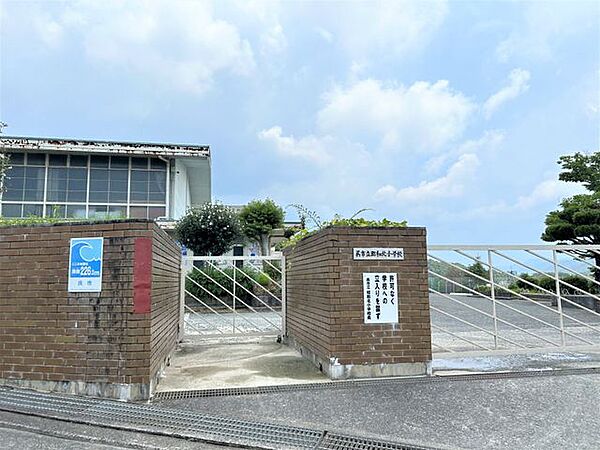【小学校】呉市立昭和北小学校まで約2100ｍ（徒歩27分）