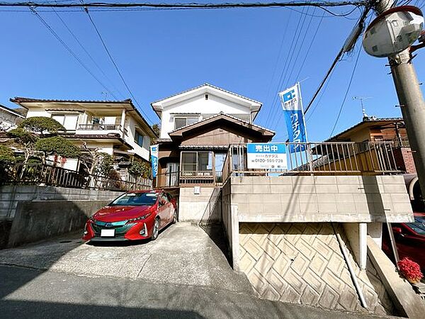 価格には消費税、リフォーム費用を含みます。リフォーム中でもご案内可能。内覧希望の方はお電話ください。