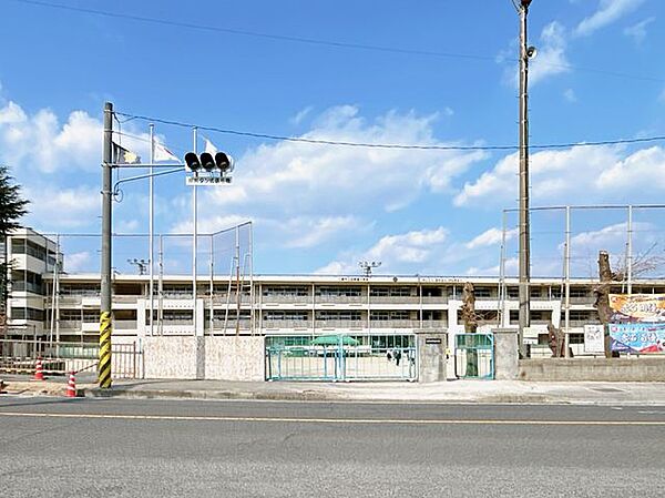 三原市立田野浦 三原市立田の浦小学校まで約600ｍ。