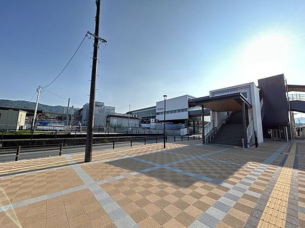 西高屋駅まで約2400ｍ。