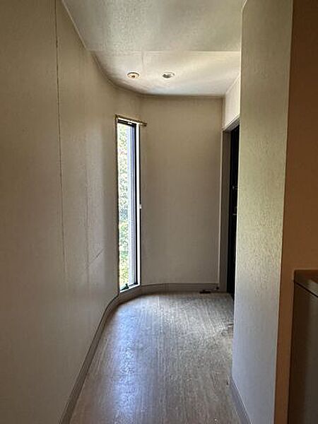 【玄関】玄関の写真です。広いので、大きな荷物を置いても困りませんね。