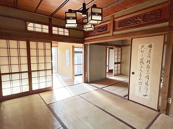 【和室(1)】別角度からの写真です。