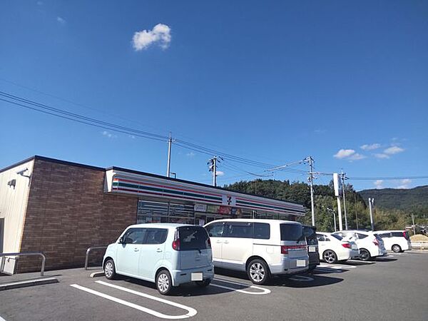 【コンビニ】セブンイレブン東広島西条東子店徒歩15分。（約1200ｍ） 1150m