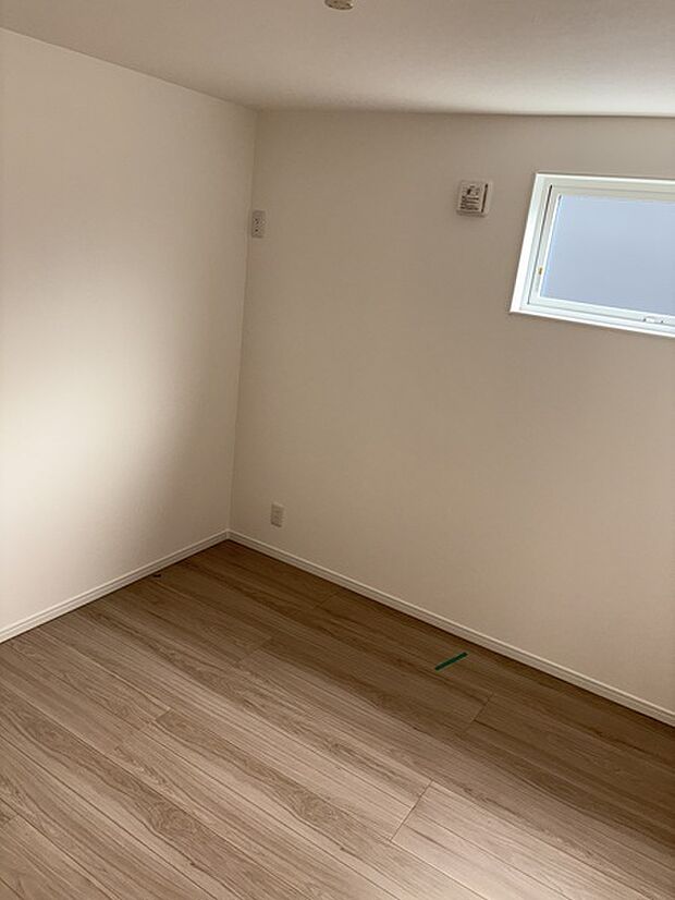 2F北東側洋室4.5帖♪