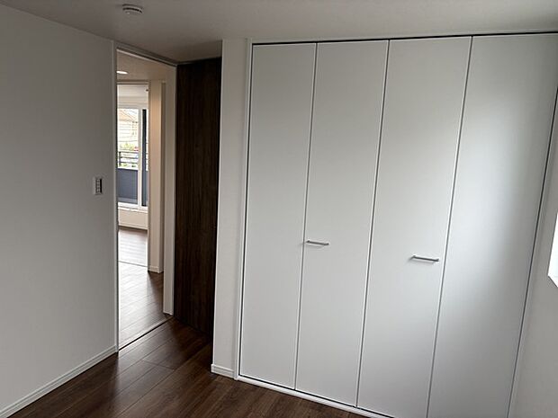 2F北東側洋室5.25帖♪