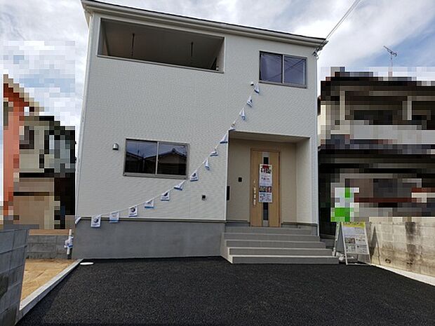 駐車並列2台可!!