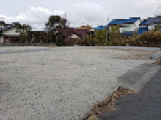 駅まで徒歩約7分♪