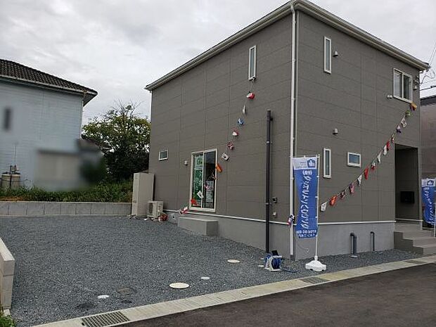 駅より徒歩約8分♪
