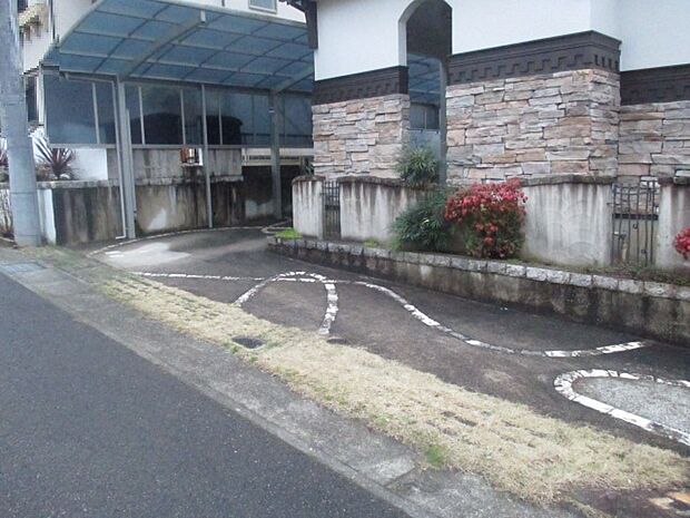 駐車場3台可♪