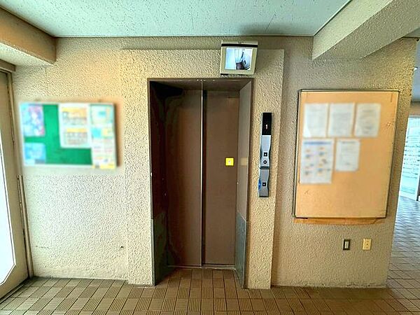 エレベータ