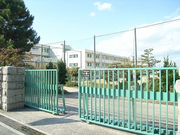 枚方市立津田中学校 1000m