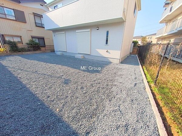 ～Garden～　ガーデニングや家庭菜園で緑の潤い溢れる暮らしを♪元気なお子様のお外遊びも、自宅のお庭なら安心♪夏場は子供用プールも楽しめますね♪家族がのびのびと暮らせる家♪