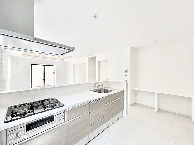 ゆとりあるキッチンではご家族と楽しくお料理ができます。