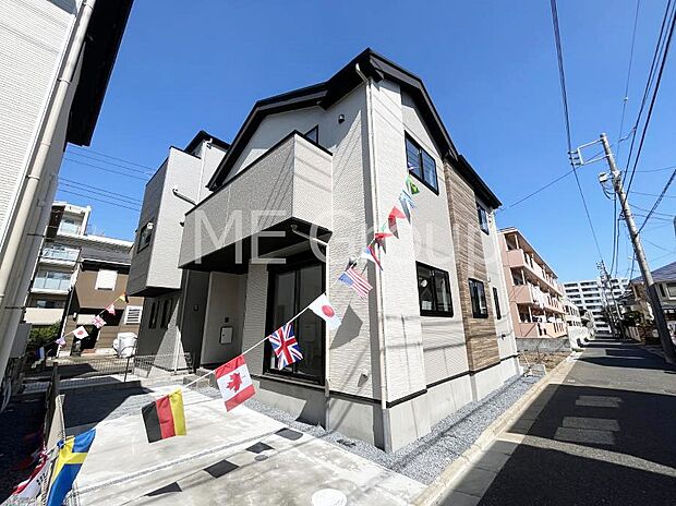 洗練された外観、上質な住空間が広がる室内は永く安心して過ごせる住居です。