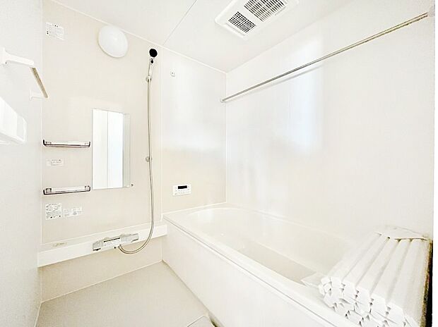 落ち着いた雰囲気でゆっくりお寛ぎいただけるバスルーム