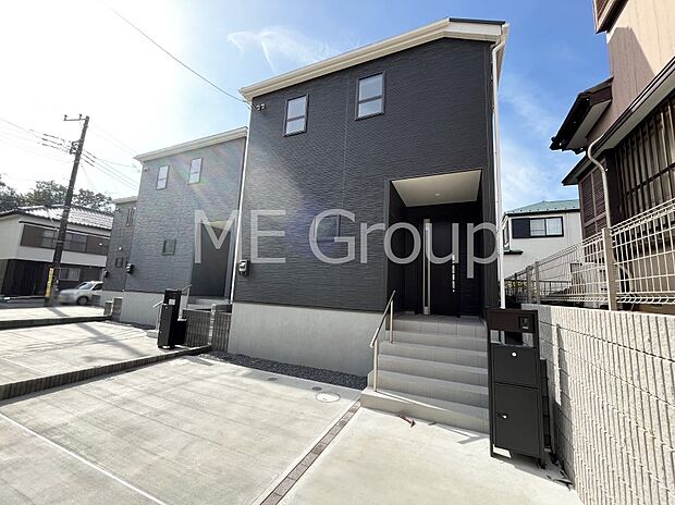 溢れる陽光でご家族の笑顔も輝く