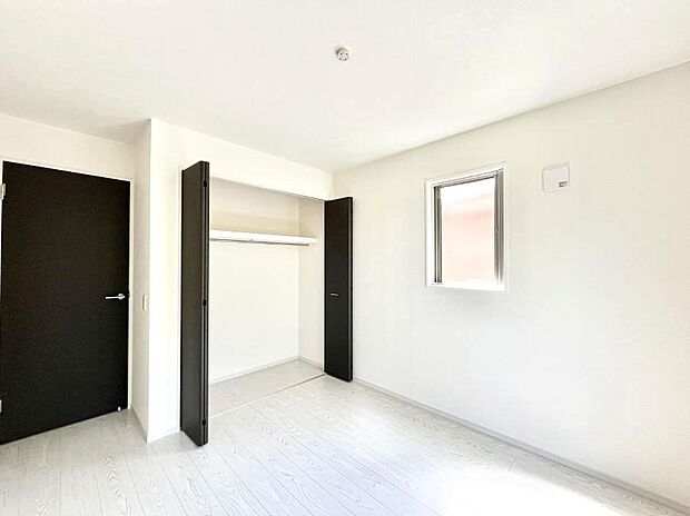 収納が充実しているので居住スペースを広々使えます