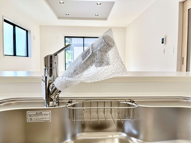 ◆2号棟◆いつでも清潔なおいしいお水を。一つの水栓で水道水と浄水を使い分け。