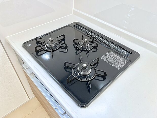 ◆2号棟◆ガスコンロはSiセンサー搭載。火力調節や焦げ付き・消し忘れも防いでくれます。