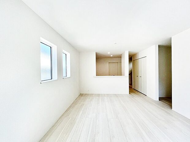 ご家族とのコミュニケーションが深まるリビングイン階段を採用