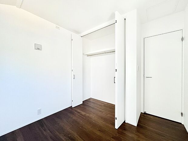 ナチュラルなフローリングはどんなインテリアにもマッチ