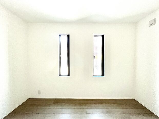 ◆1号棟◆〜Bed Room〜　子供部屋はお子様にとって大変重な役割があります。子供一人で過ごす空間を与えることで、宿題や勉強時間も自然と増えまた自ら部屋の片付けや掃除なども促すことに繋がります。