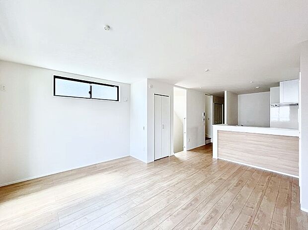 家族の笑顔が自然と生まれてくる、そんな雰囲気のダイニングに仕上がっています 