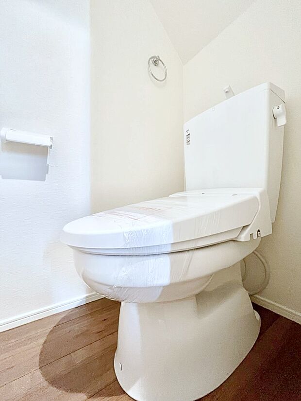 トイレは安心の2箇所！朝のバタバタも一安心です。 