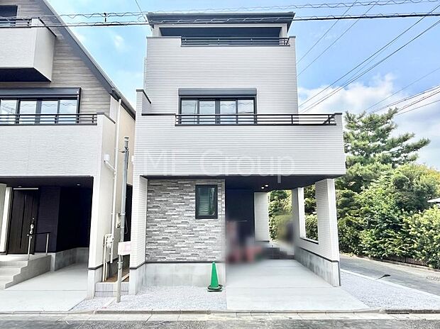 たっぷりの陽光と心地よい風が舞い込む住まい 