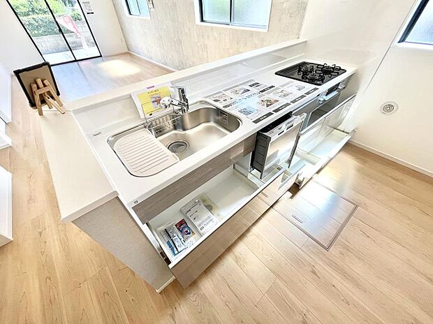 ◆2号棟◆使いやすさを優先したスライド式収納タイプ！