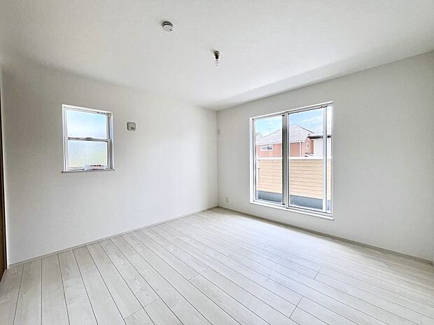 2面採光を確保した明るい空間。家族みんなが快適な暮らしを実現する設計です。