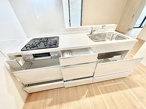 ◆A号棟◆使いやすさを優先したスライド式収納タイプ!