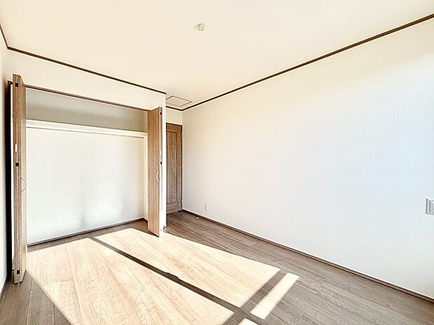 ◆C号棟◆〜Bed Room〜　子供部屋はお子様にとって大変重な役割があります。子供一人で過ごす空間を与えることで、宿題や勉強時間も自然と増えまた自ら部屋の片付けや掃除なども促すことに繋がります。