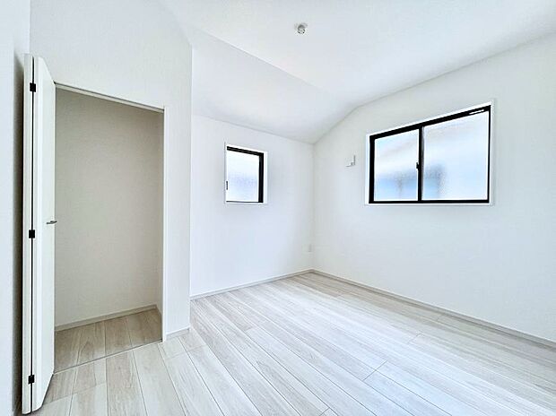 2面採光を確保した明るい空間。家族みんなが快適な暮らしを実現する設計です。