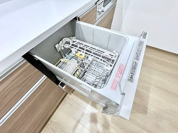 ◆2号棟◆面倒なお片づけは食洗機にお任せ！家事の負担が減って、時間にも気持ちにもゆとりができます。