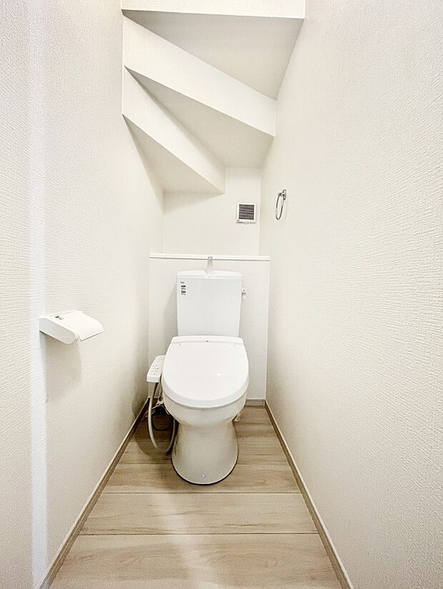 トイレは1階と2階それぞれに配置されていてとても便利です。 