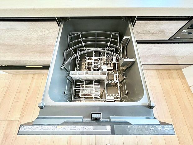 ◆1号棟◆面倒なお片づけは食洗機にお任せ!家事の負担が減って、時間にも気持ちにもゆとりができます。