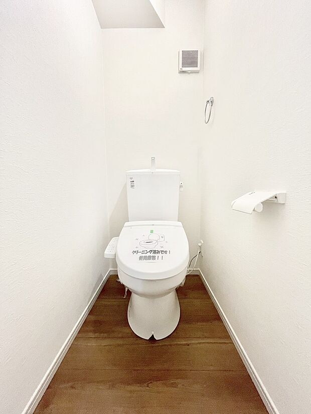 トイレは安心の2箇所！朝のバタバタも一安心です。 