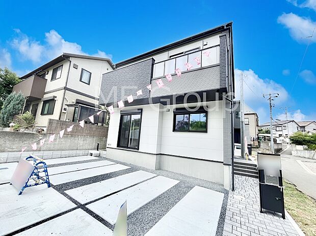 たっぷりの陽光と心地よい風が舞い込む住まい