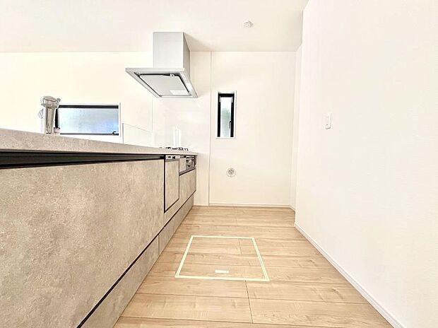 ゆとりあるキッチンではご家族と楽しくお料理ができます。