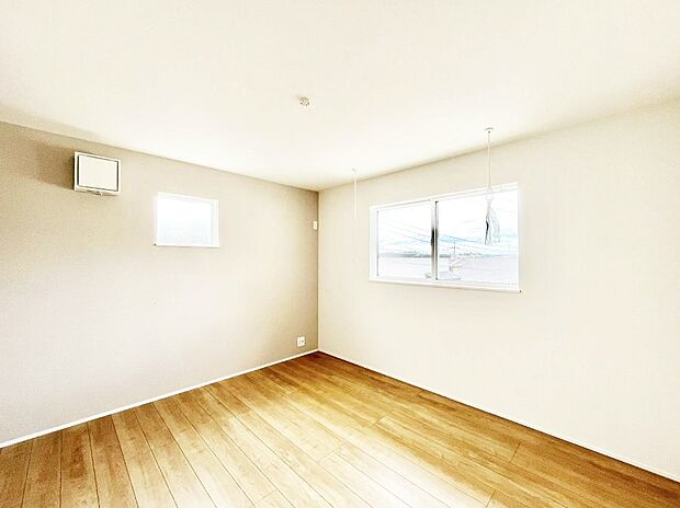 ◆4号棟◆〜Bed Room〜　子供部屋はお子様にとって大変重な役割があります。子供一人で過ごす空間を与えることで、宿題や勉強時間も自然と増えまた自ら部屋の片付けや掃除なども促すことに繋がります。