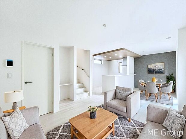 ご家族のコミュニケーションが深まるリビング階段を採用したLDK ※家具はCGです