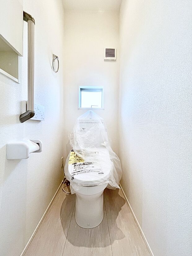 トイレは1階と2階それぞれに配置されていてとても便利です。 