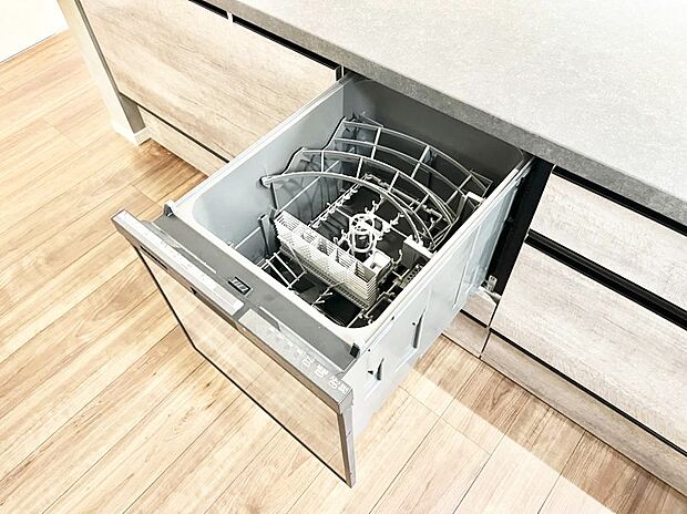 面倒なお片づけは食洗機にお任せ！家事の負担が減って、時間にも気持ちにもゆとりができます。